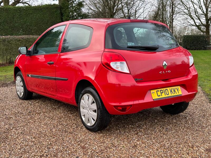 RENAULT CLIO
