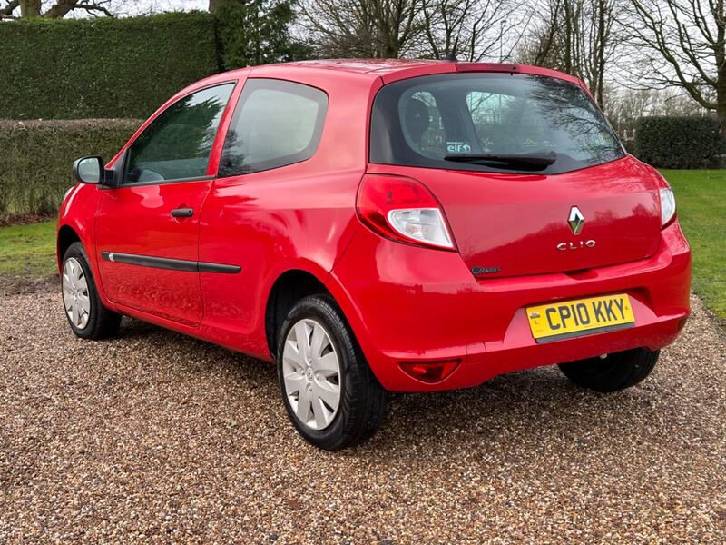 RENAULT CLIO
