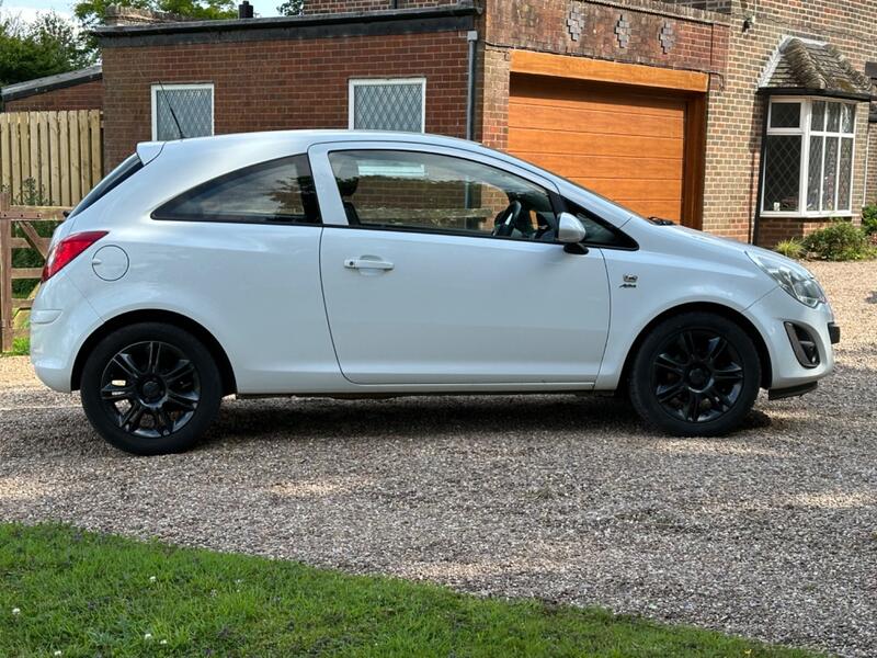 VAUXHALL CORSA