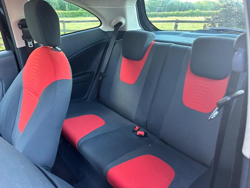 FORD KA