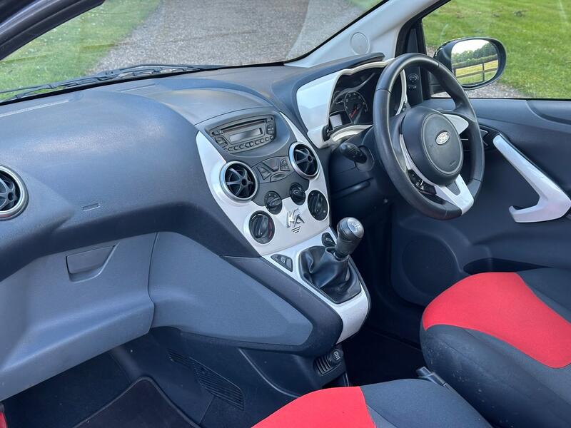 FORD KA