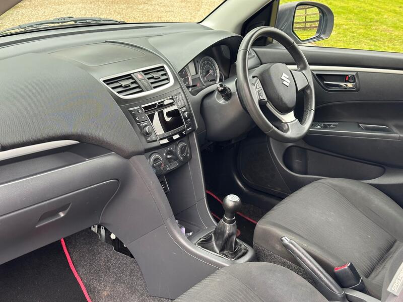 SUZUKI SWIFT