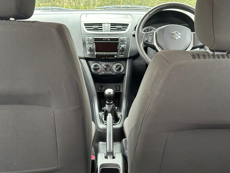 SUZUKI SWIFT