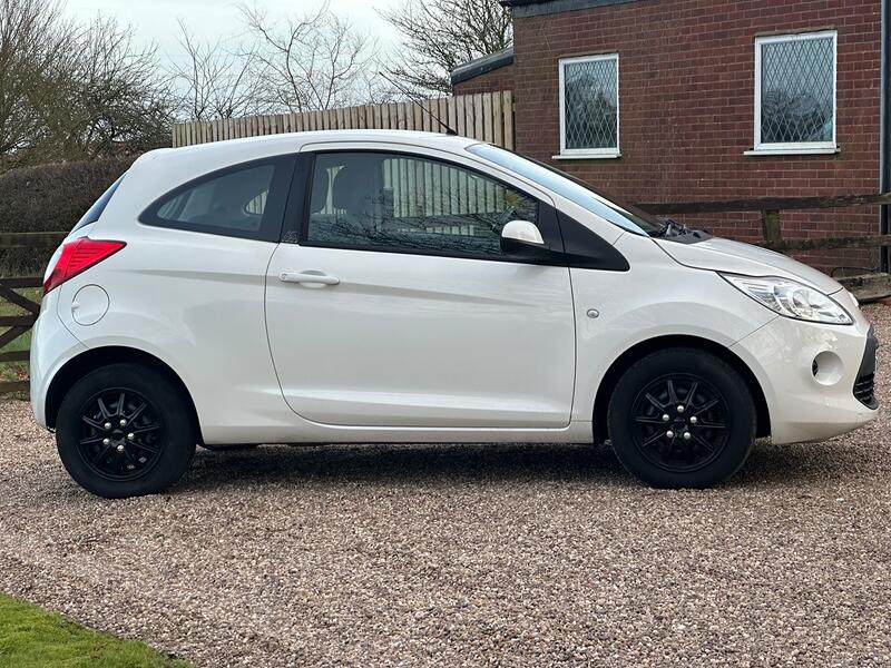 FORD KA
