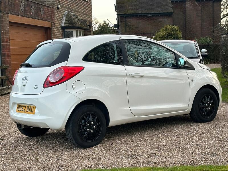 FORD KA