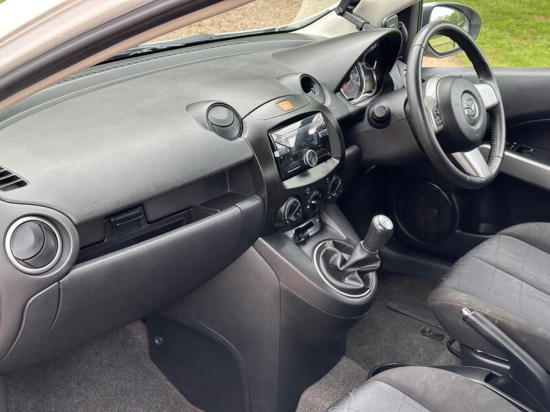MAZDA MAZDA2
