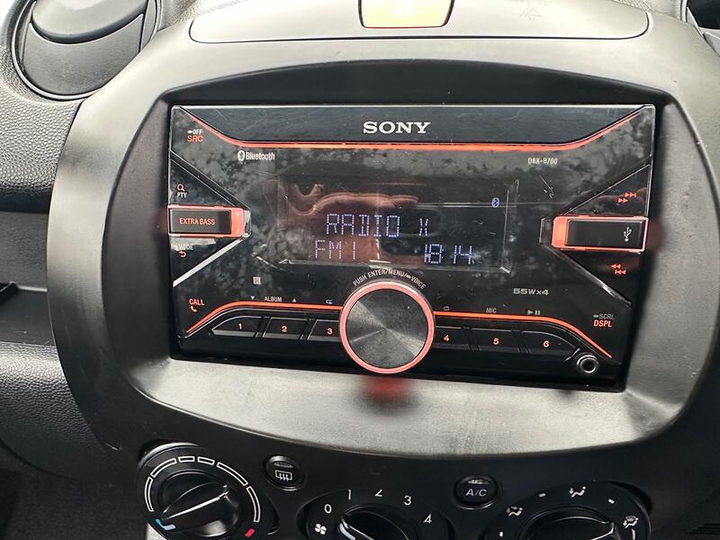 MAZDA MAZDA2