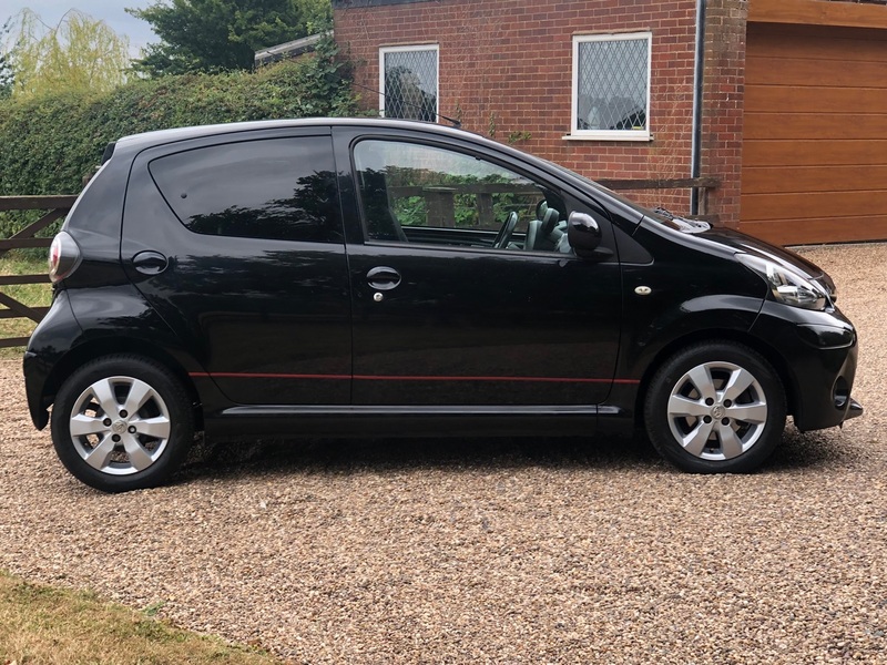 TOYOTA AYGO