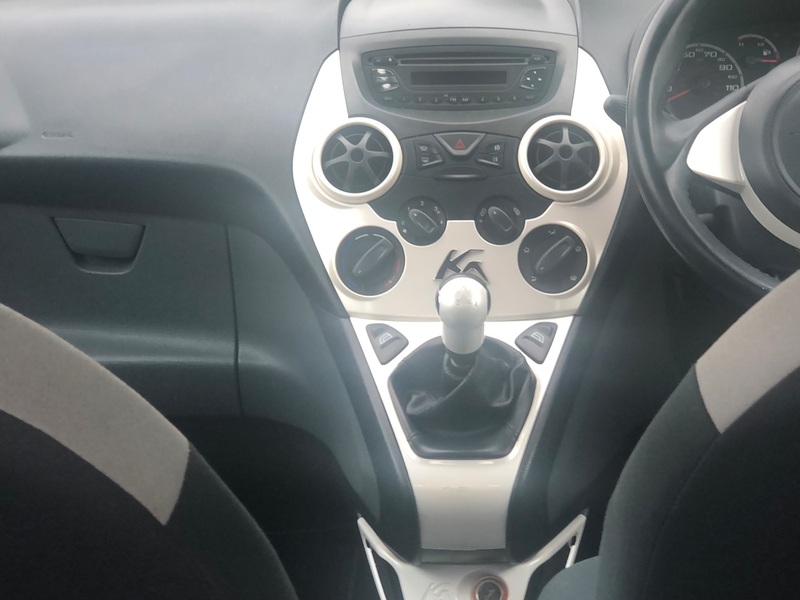 FORD KA