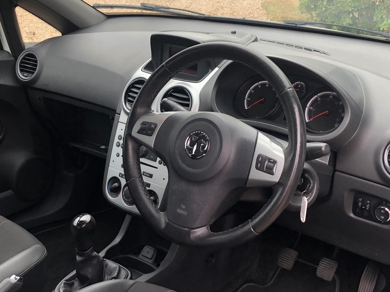 VAUXHALL CORSA