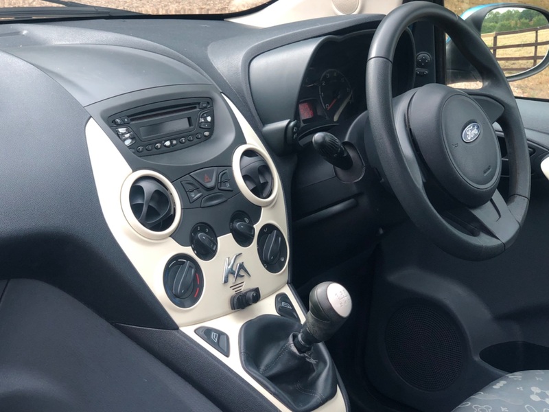 FORD KA