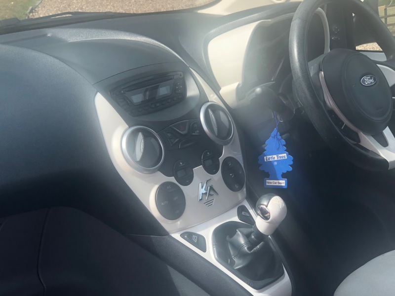 FORD KA