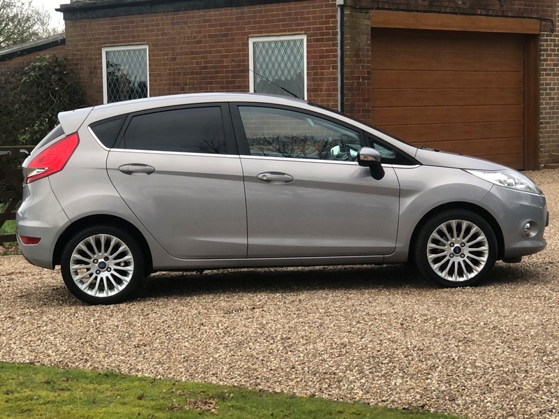 FORD FIESTA