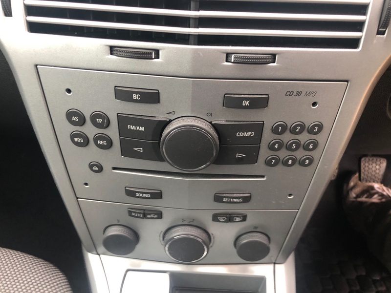VAUXHALL ASTRA