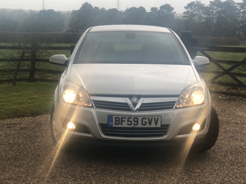 VAUXHALL ASTRA