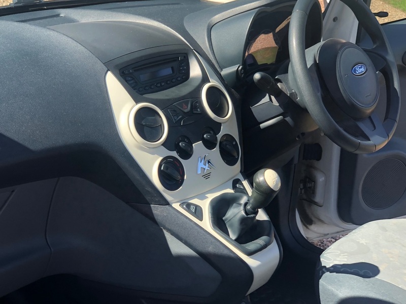 FORD KA
