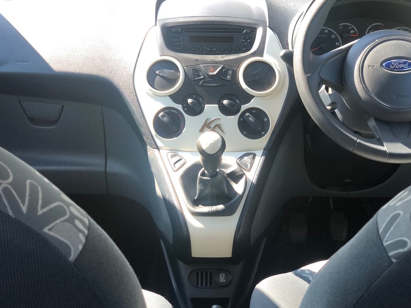 FORD KA