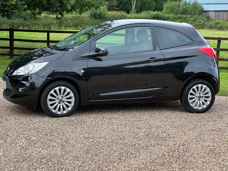 FORD KA