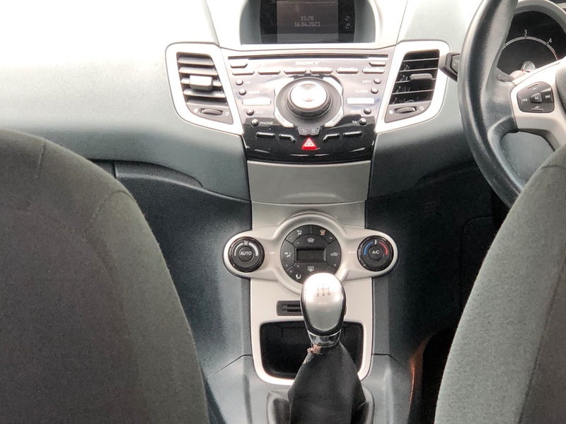 FORD FIESTA