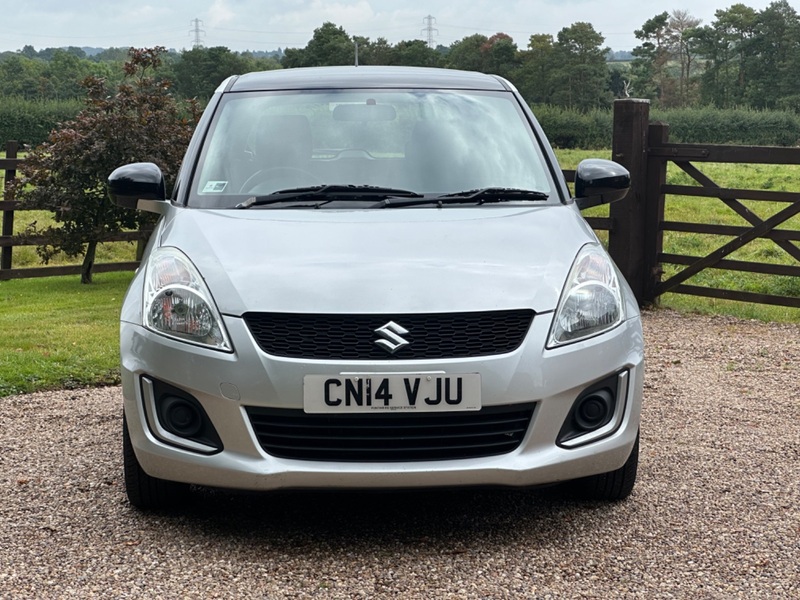SUZUKI SWIFT