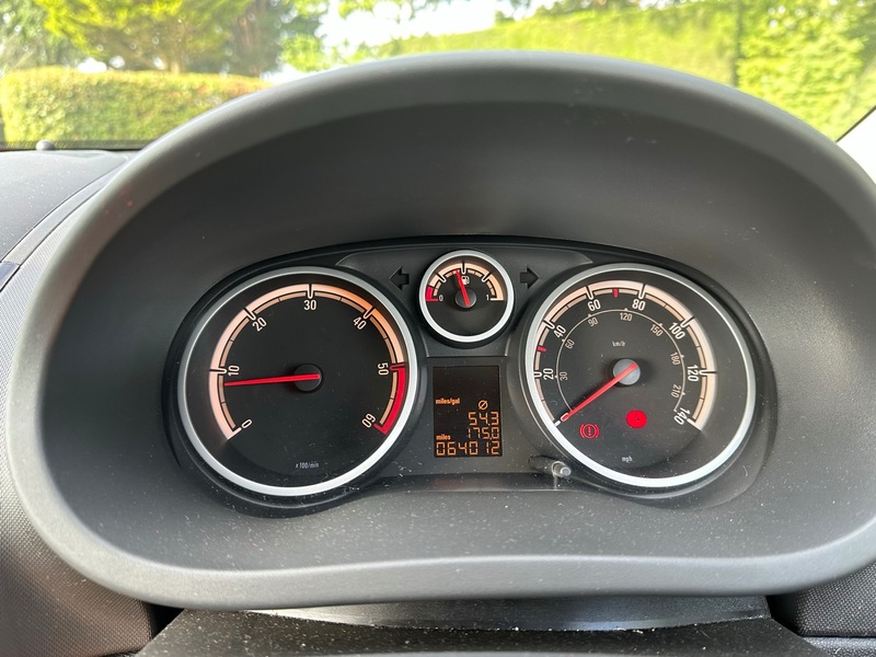 VAUXHALL CORSA