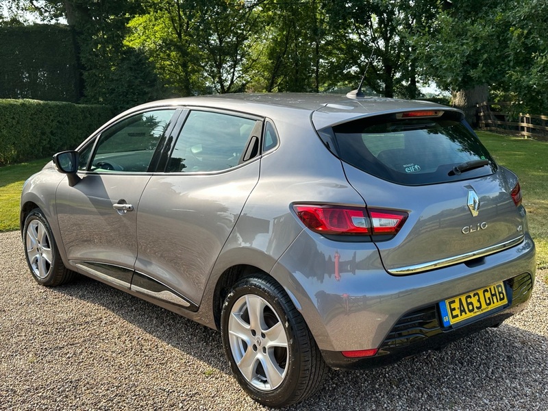 RENAULT CLIO
