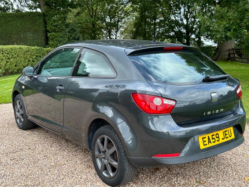 SEAT IBIZA