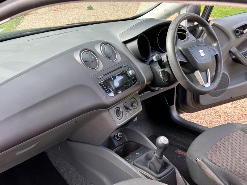 View SEAT IBIZA S AC