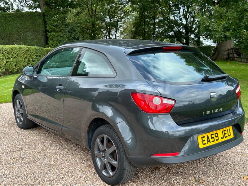 SEAT IBIZA