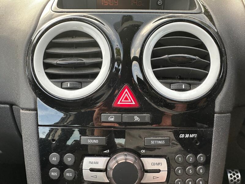 VAUXHALL CORSA